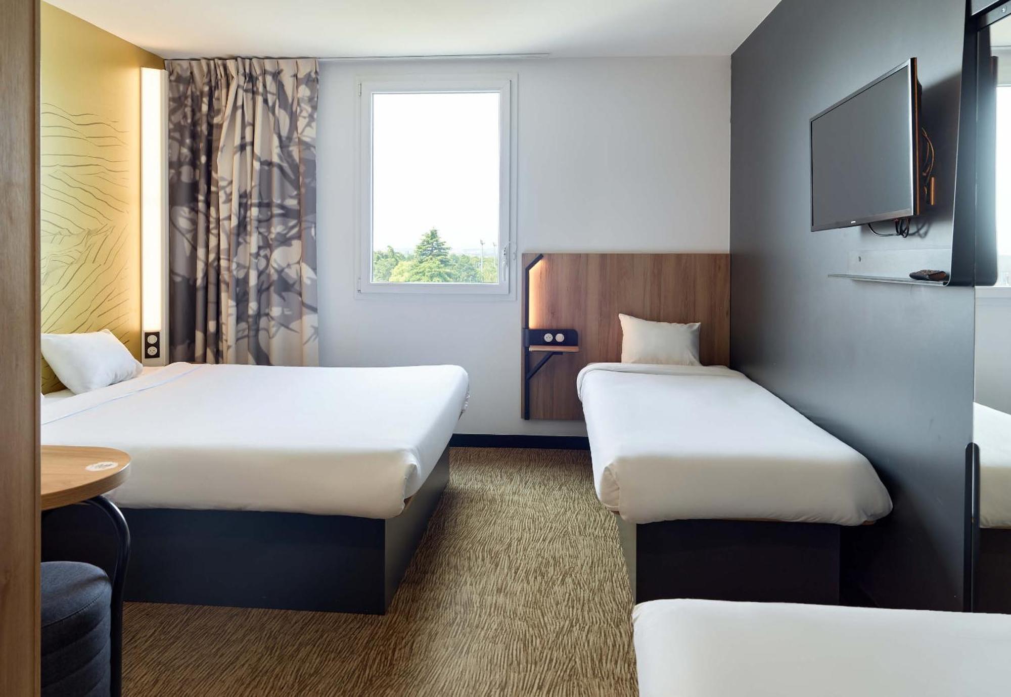 Paris Hotel 3*